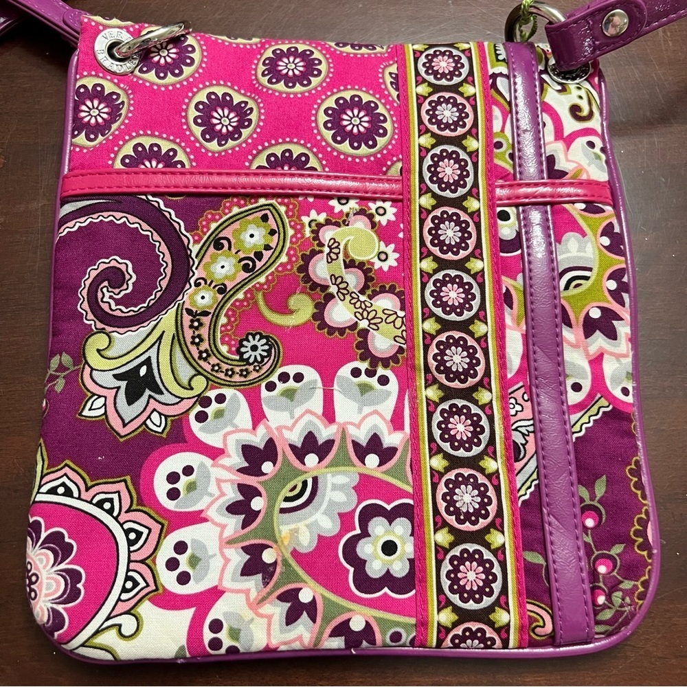 VERA BRADLEY retired print Very Berry paisley flipster bag  NWT - Picture 2 of 9